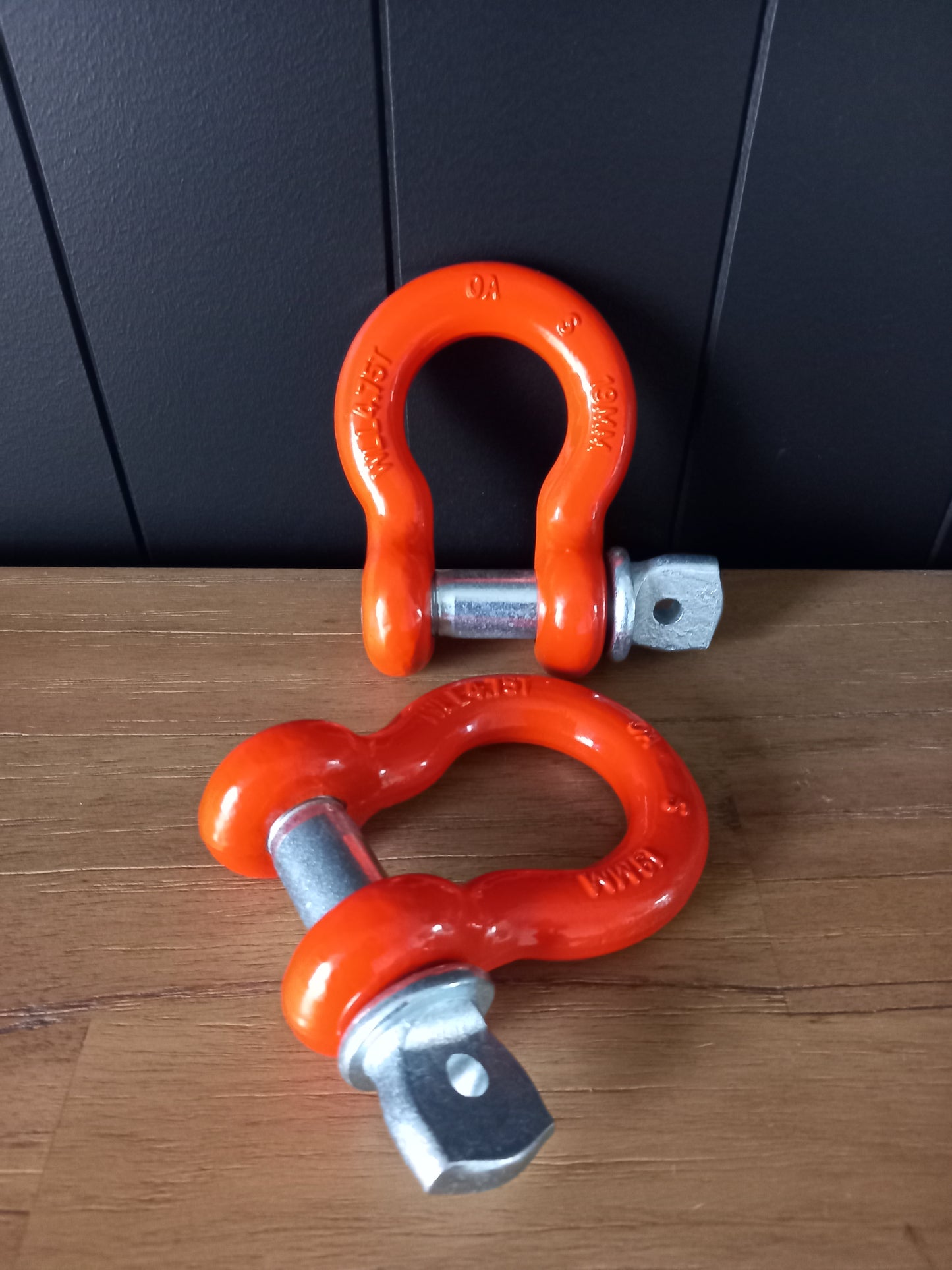 Outback Armour 4.75 tonne Rated Bow Shackles (Pair)