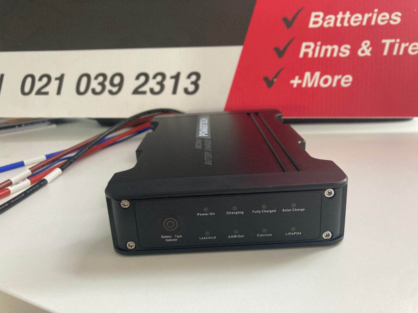 Dual Input 20A DC/DC Multi-Stage Battery Charger - suit Lead and Lithium Style Batteries