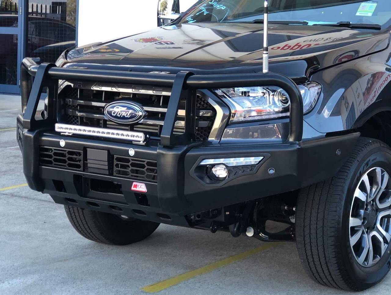 MCC Phoenix 80802 Winch Bar
