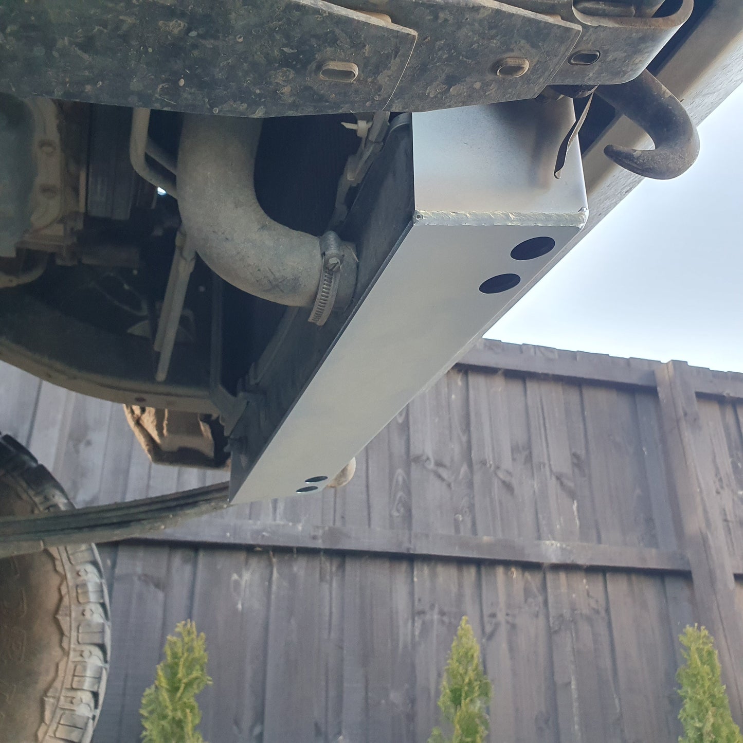 Toyota Hilux LN106 Radiator Guard